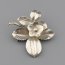 Stříbrná brož jahodový květ s lístky